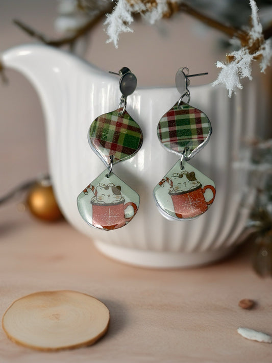 Retro Christmas Plaid With Cocoa Kitty - Silver Tone Post